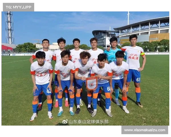 山东泰山B队对阵成都蓉城B队精彩对决 各自新星崭露头角 足球赛事展现年轻实力 山东泰山B队对阵成都蓉城B队精彩对决 各自新星崭露头角 足球赛事展现年轻实力